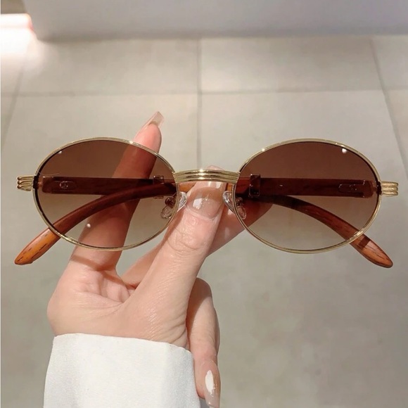 Accessories - NEW Retro Oval Metal Sunglasses with Brown Ombré Lens OS